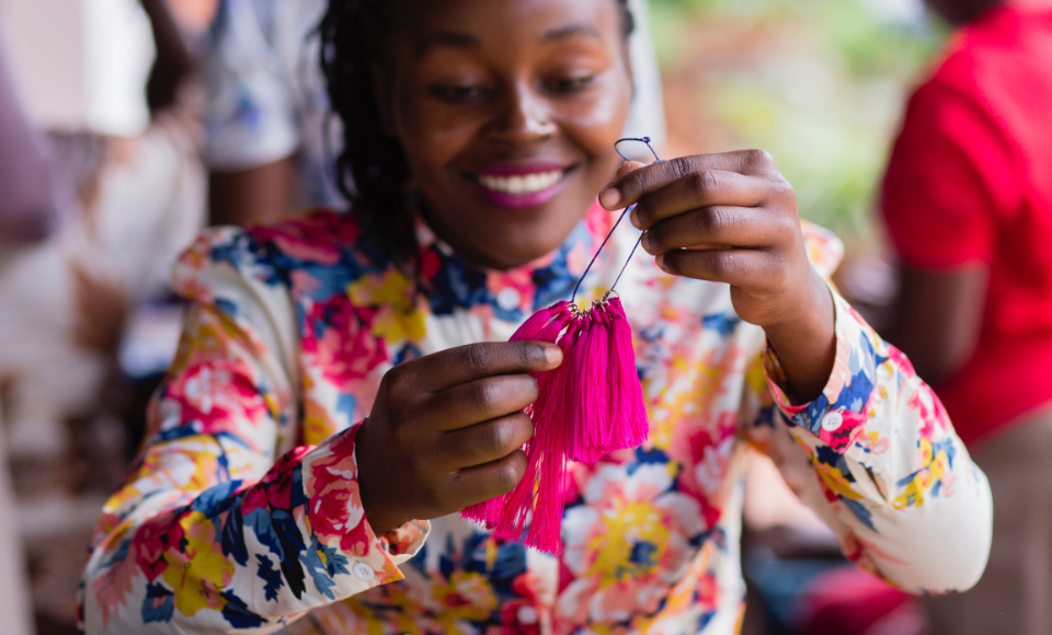 Akola artisan handcrafting jewelry